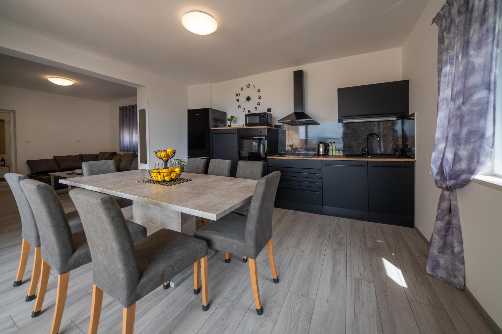 Dream House Ivana & Toni Gradac  Bilik gambar